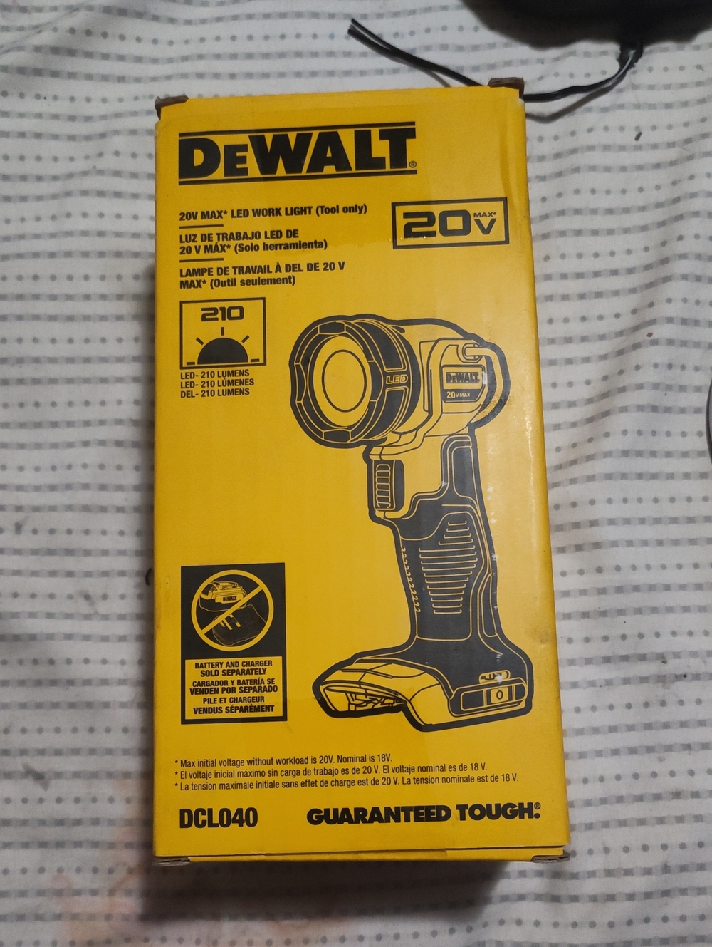 DEWALT 20V Max LED Work Light - Yellow and Black